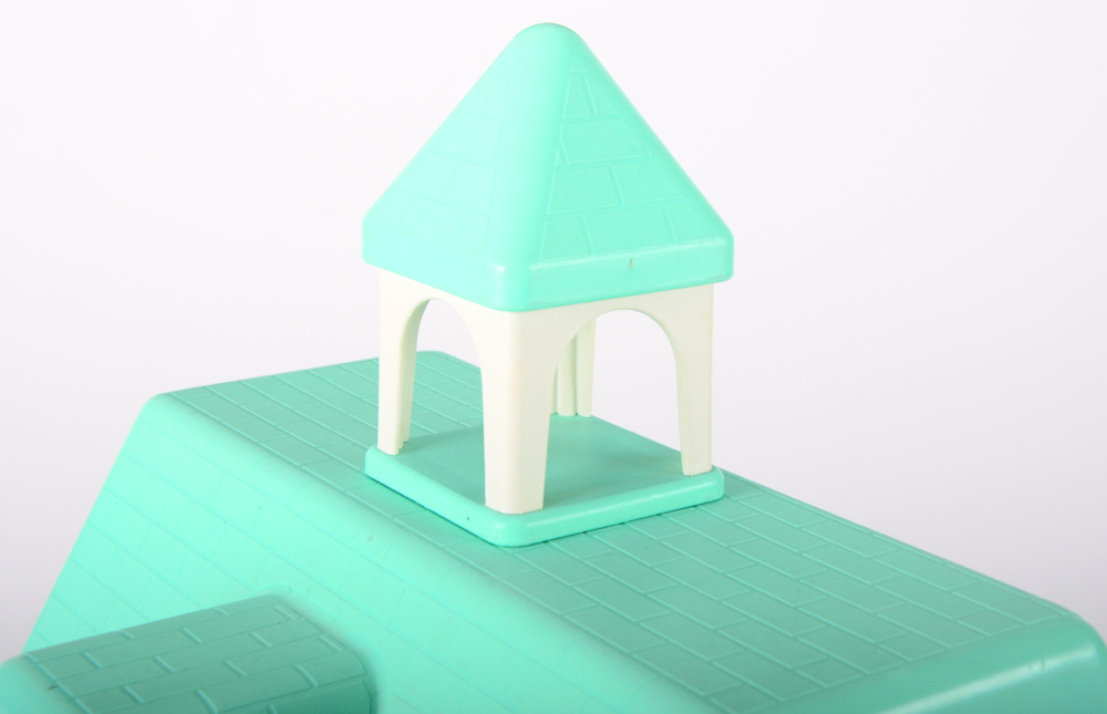 Vintage Little Tikes Barn with Horse