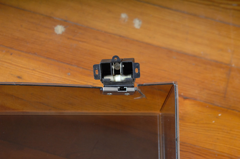 Soundesign Classic Stereo Console