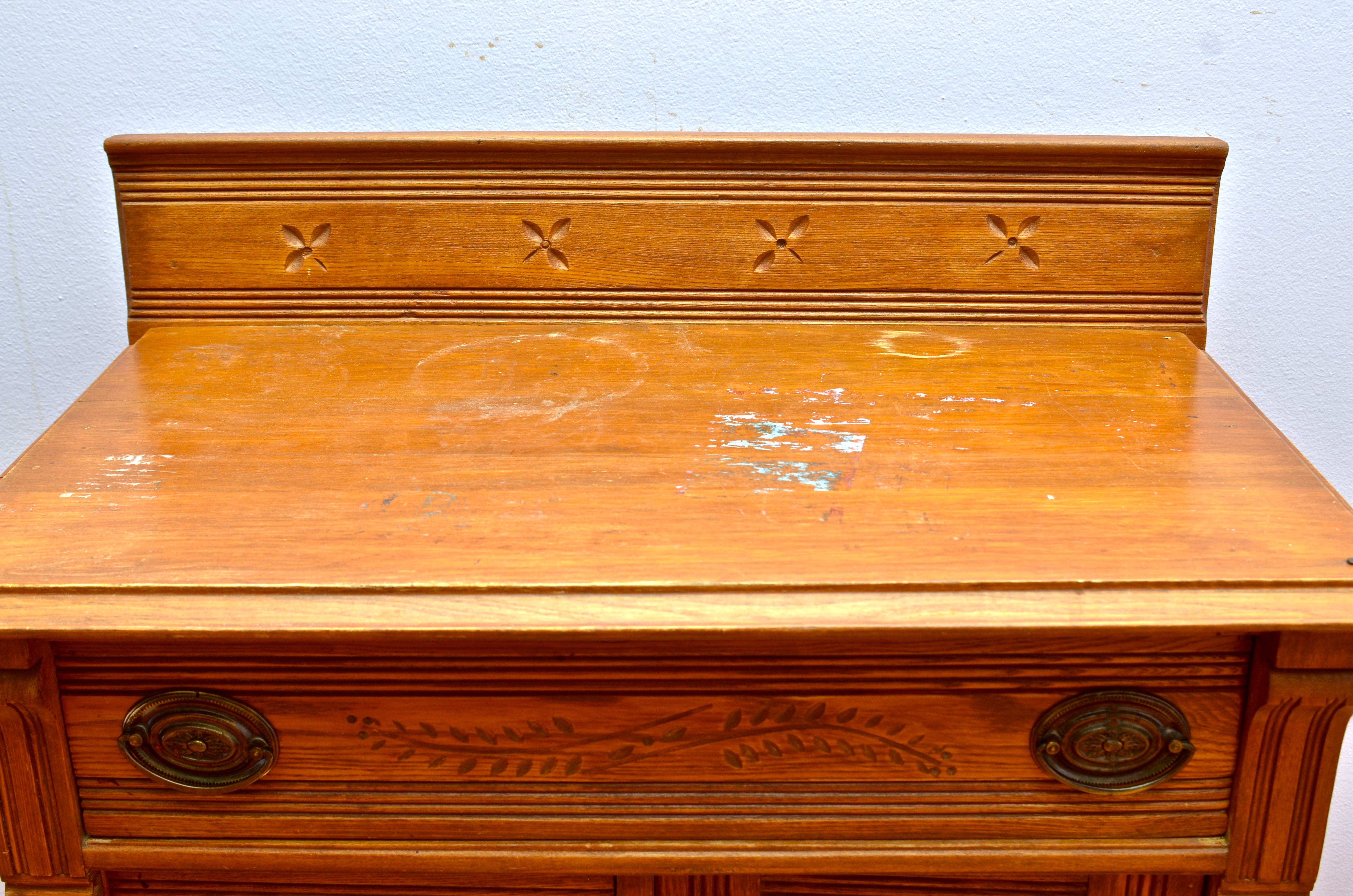 Victorian Eastlake Style Washstand