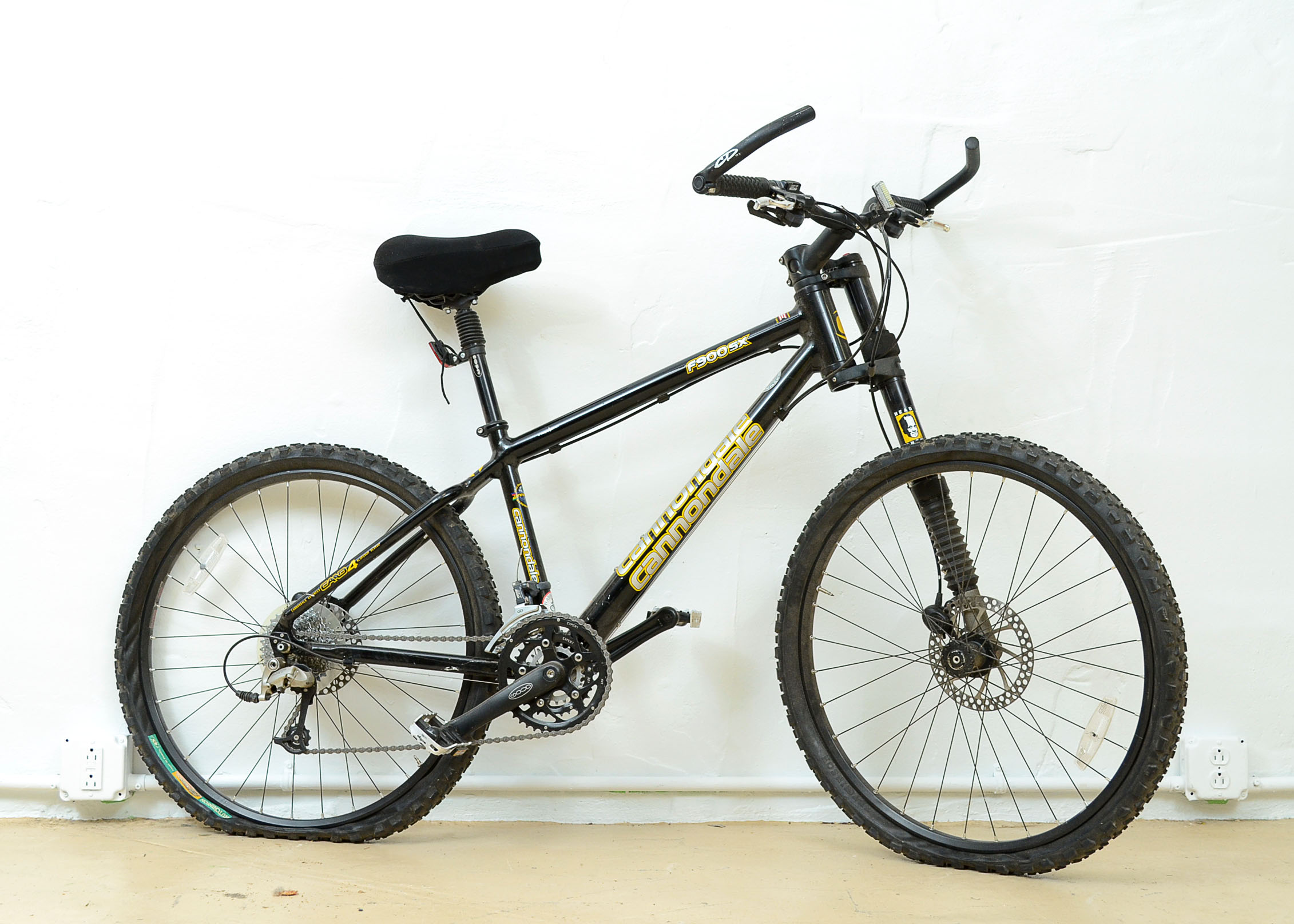 Cannondale F900SX Bicycle