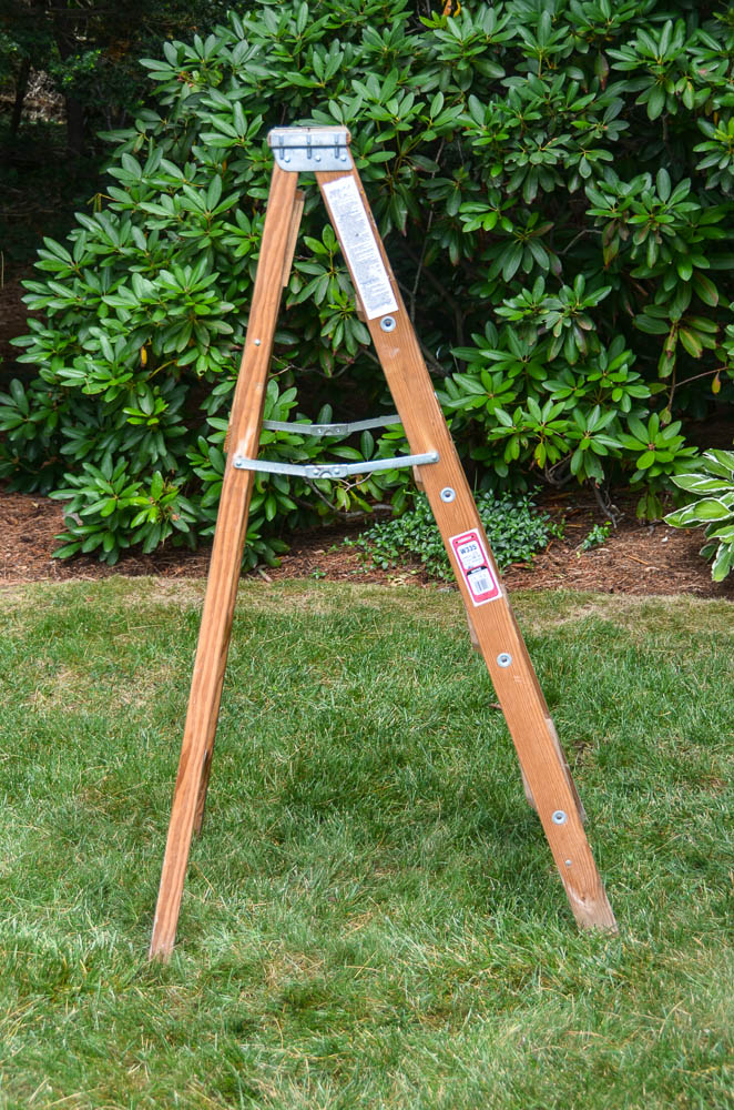 Wood Step Ladder