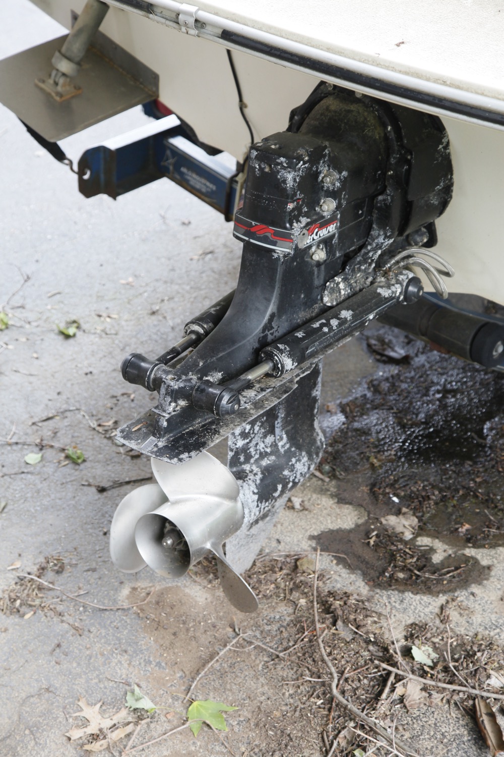 1987 Sea-Ray Sorrento S24 Cuddy Cabin