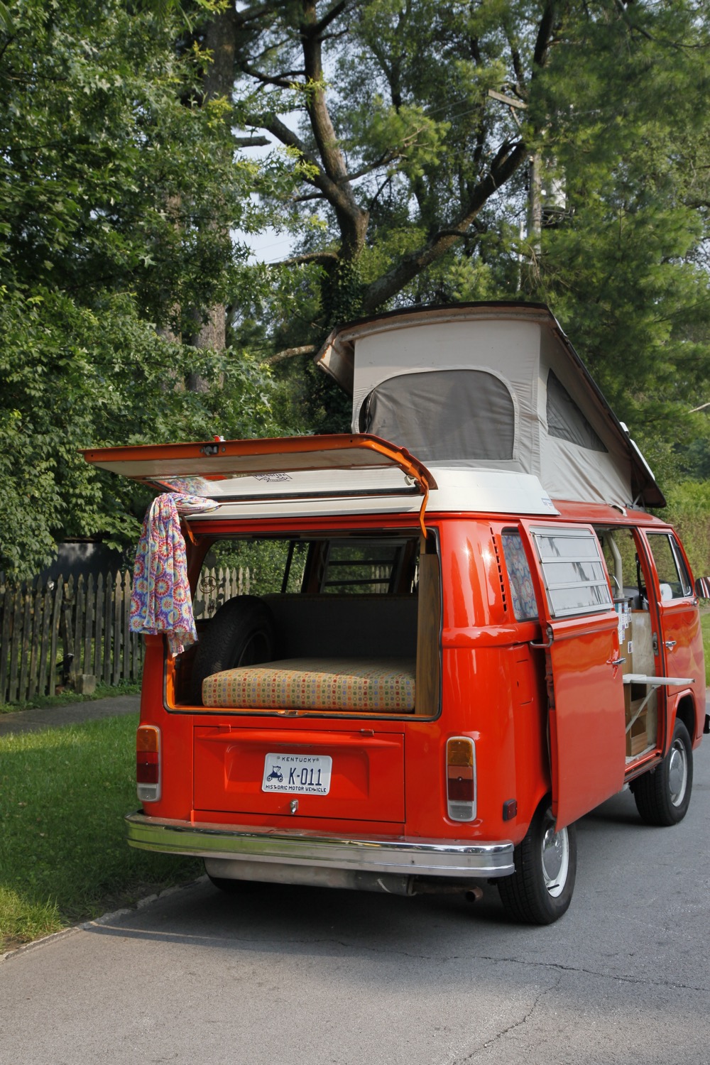 1973 VW Campmobile Bus