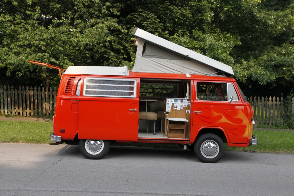 1973 VW Campmobile Bus