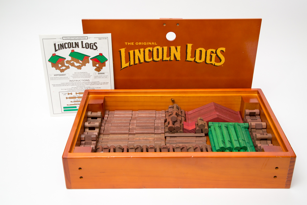 Collectors Edition Original Lincoln Logs Building Set