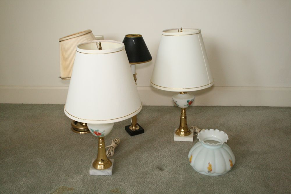 Lot of Small Decorative Lamps