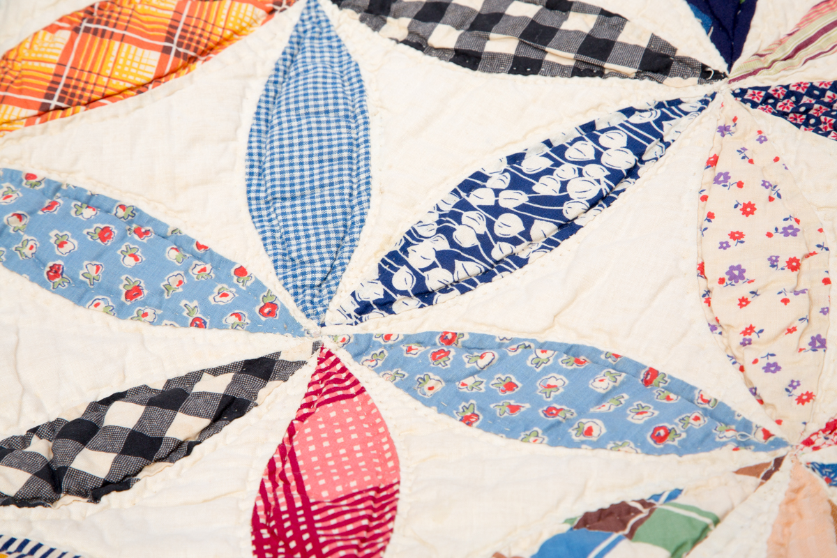 Full Size Floral Patchwork Quilt