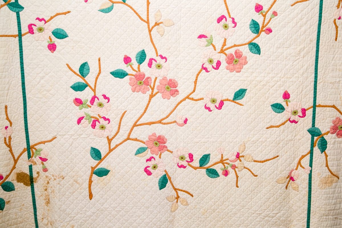 Full Size Floral Patchwork Quilt