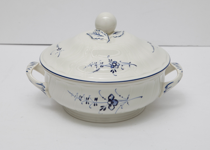 Villeroy & Boch "Vieux Luxembourg" Dinner and Serving Set