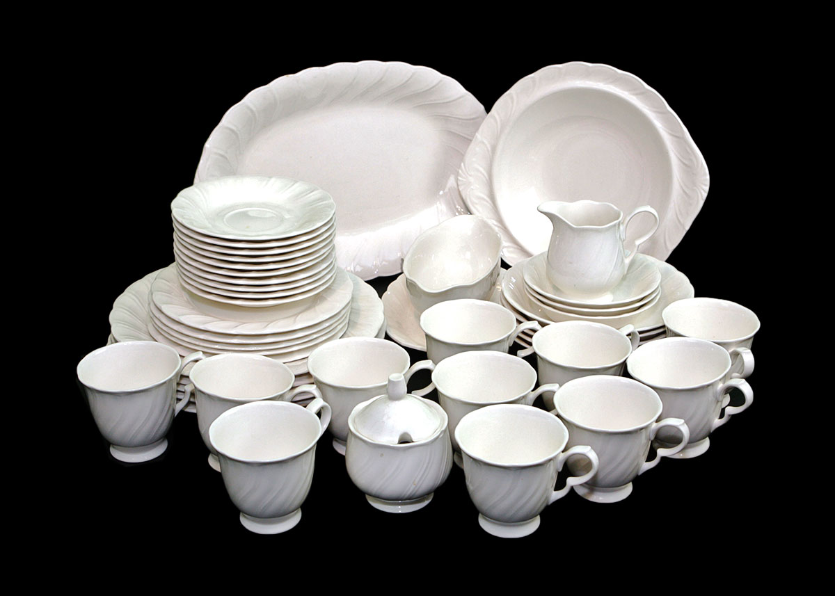 21 Piece Nikko Dishes