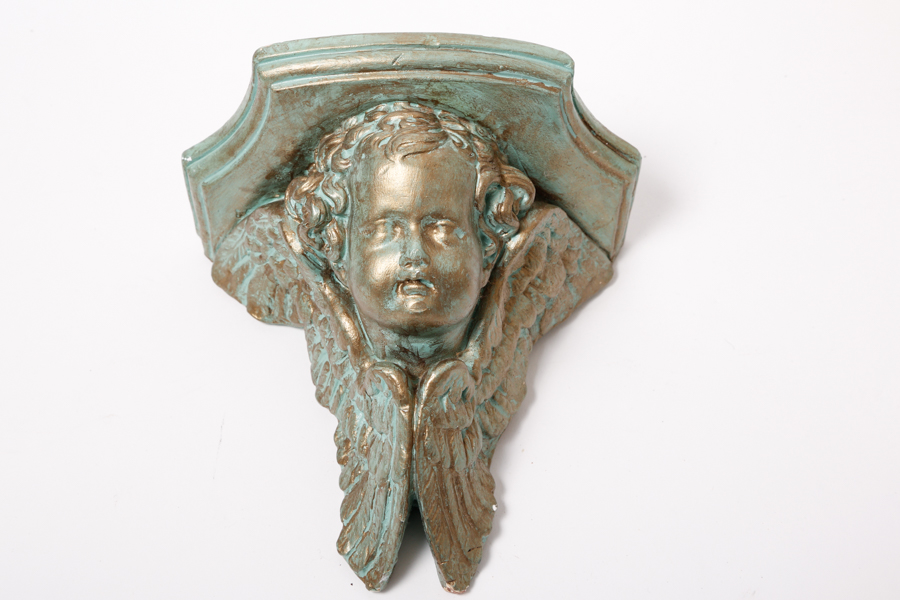 Antique-Inspired Decorative Objects