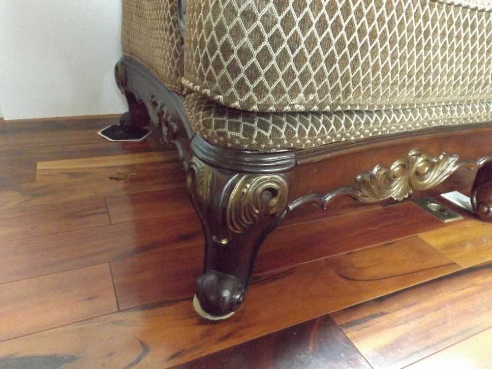 French Provincial Style Love Seat With Coordinated Pillows