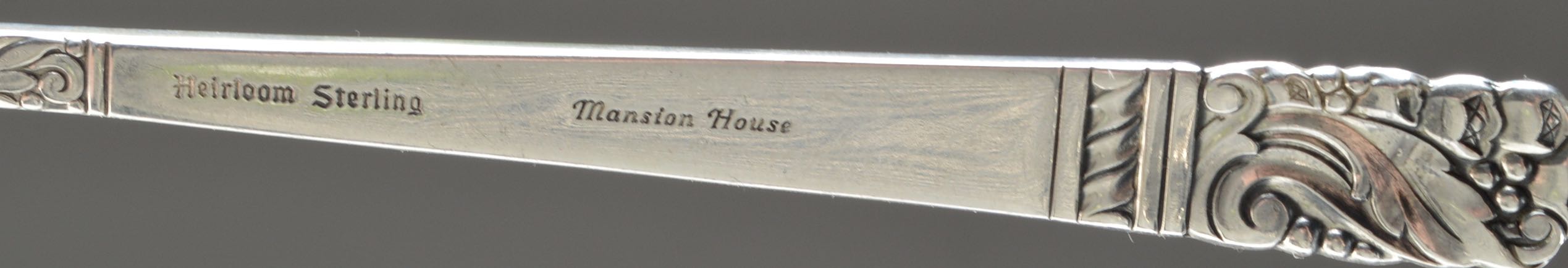 1948 Oneida Heirloom Sterling Silver "Mansion House" Flatware