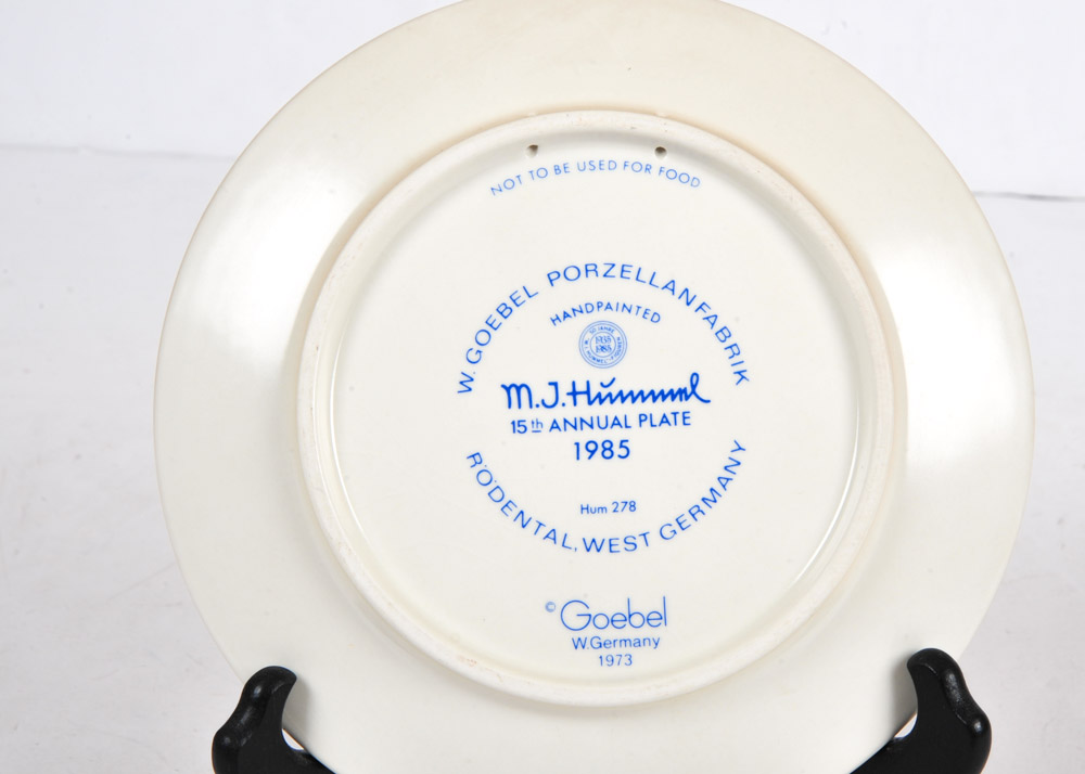 1985 Vintage Annual M.I. Hummel Plate