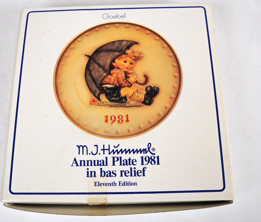 1981 Vintage Annual M.I. Hummel Plate