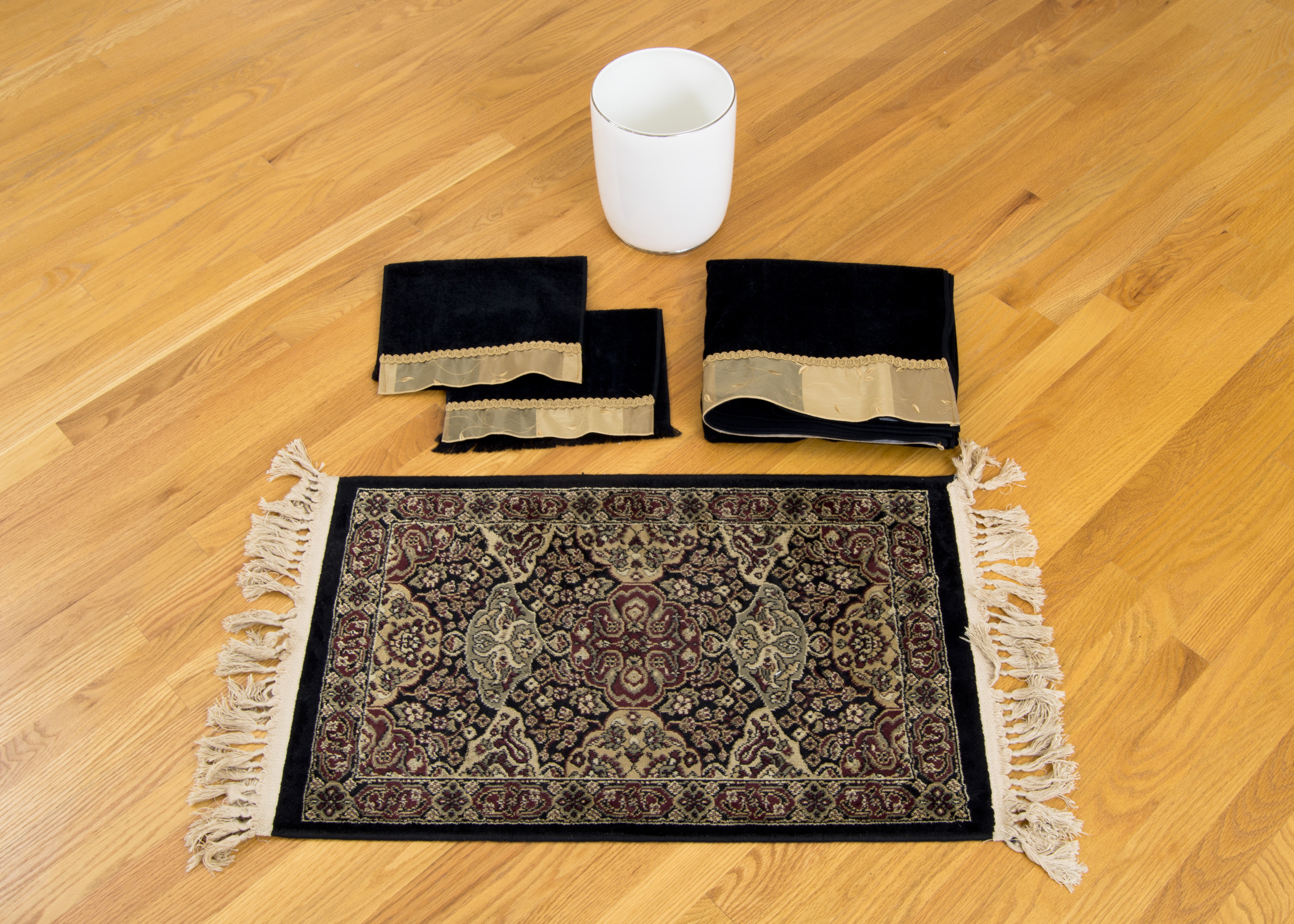 Black and Gold Guest Bathroom Accessories