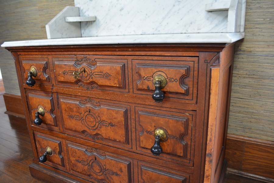 Late 1800s Victorian Marble Wash Stand