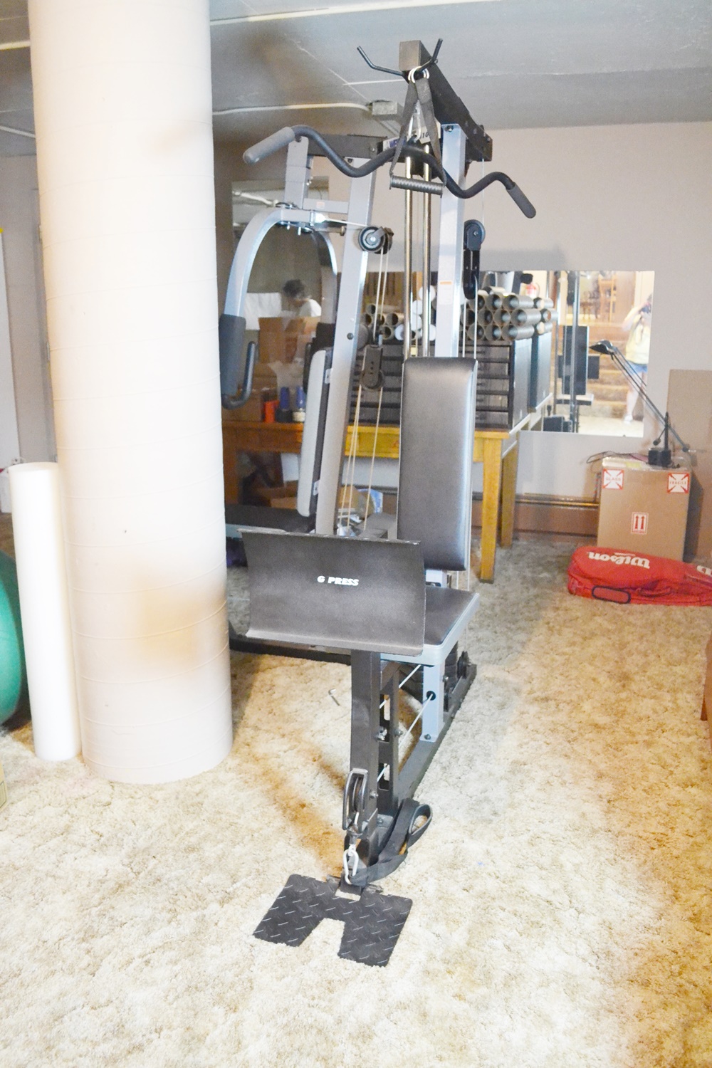 Weider Pro 4100 Home Gym, Hand Weights, & Stability Balls