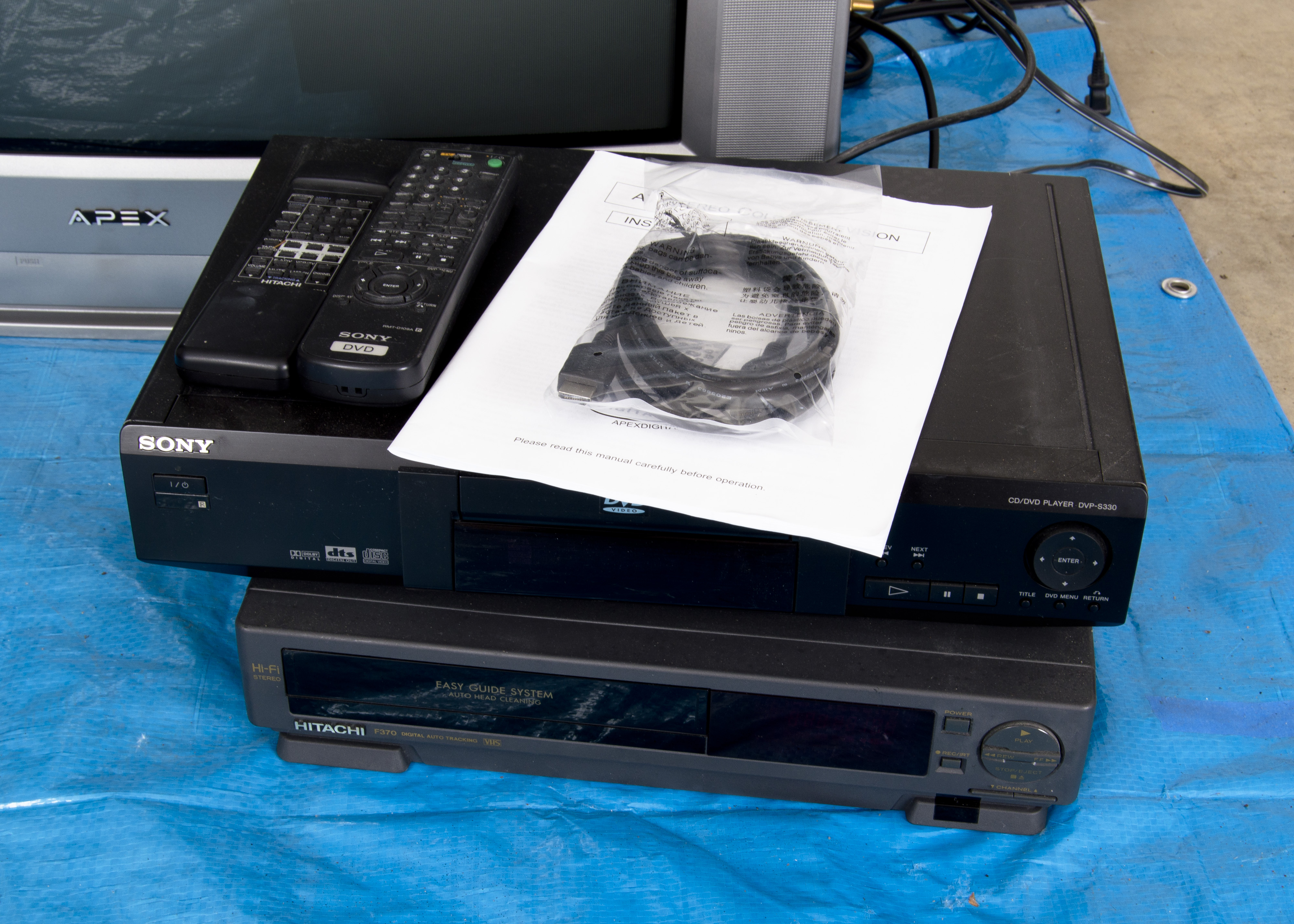 Apex 32" TV with Sony CD/DVD and Hitachi VHS Players