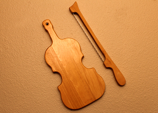 Mountain Woods Violin Cutting Board and Fiddle Bow Bread Knife