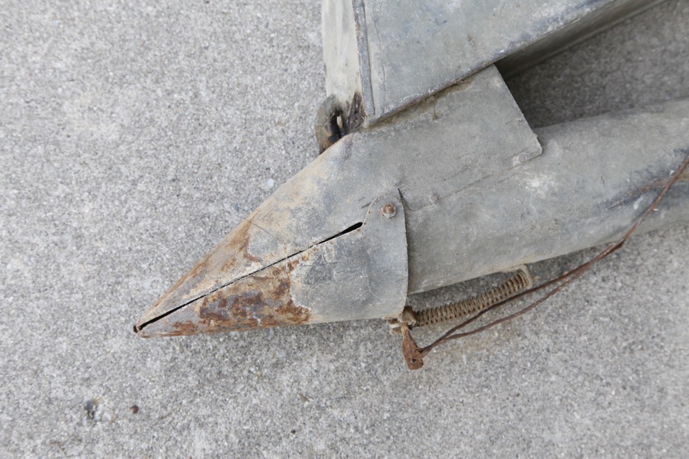 Antique Hand Tobacco Setter