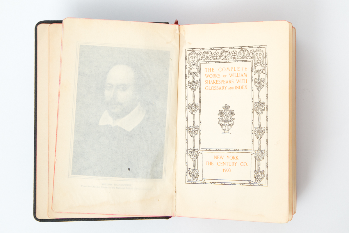 1908 Shakespeare's Complete Works