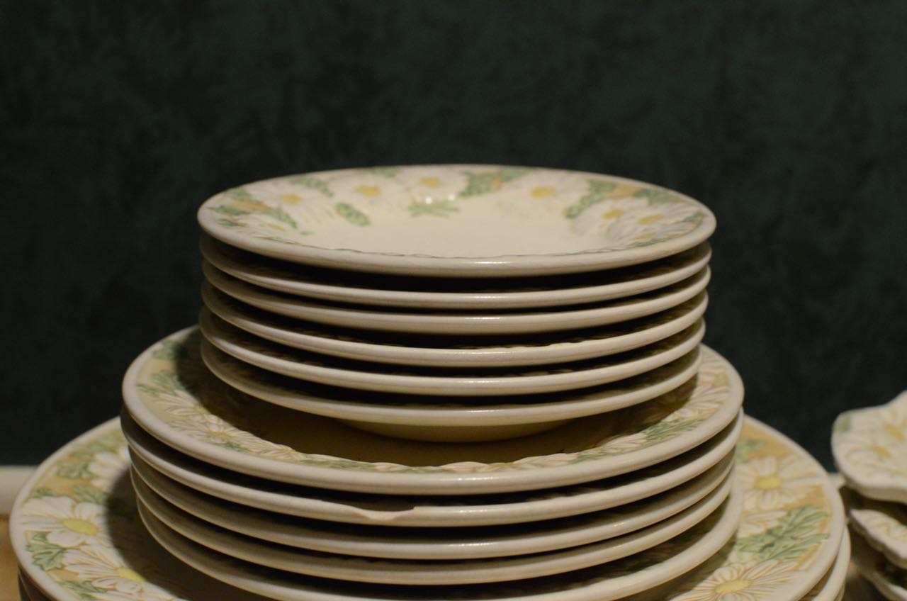 Vintage Metlox California "Poppy Trail" Dinnerware