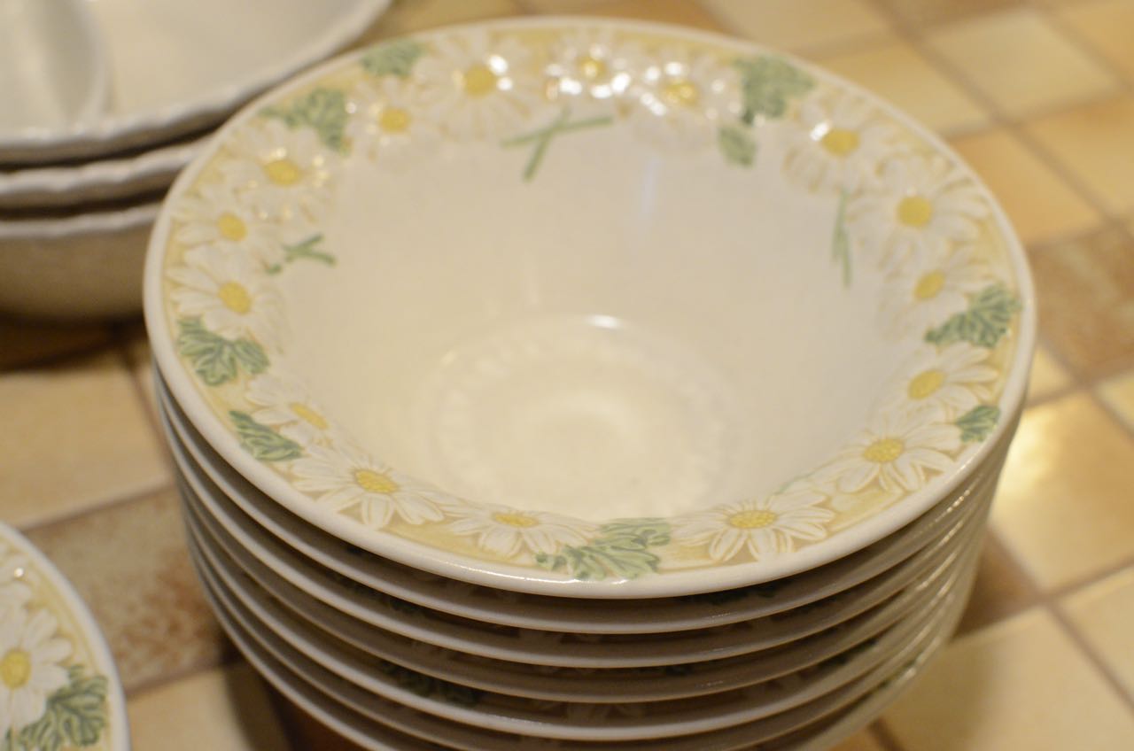 Vintage Metlox California "Poppy Trail" Dinnerware