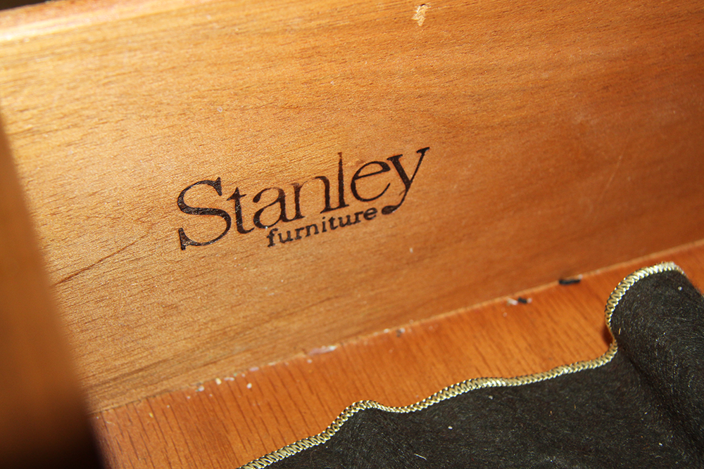 Stanley Furniture Co. Buffet Hutch