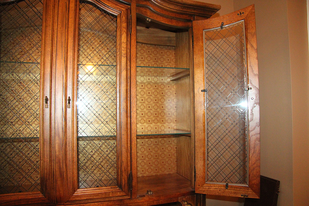 Stanley Furniture Co. Buffet Hutch