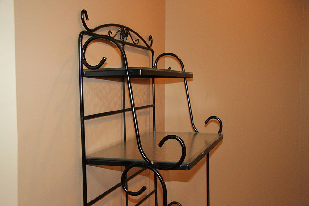 Black Metal Bakers Rack