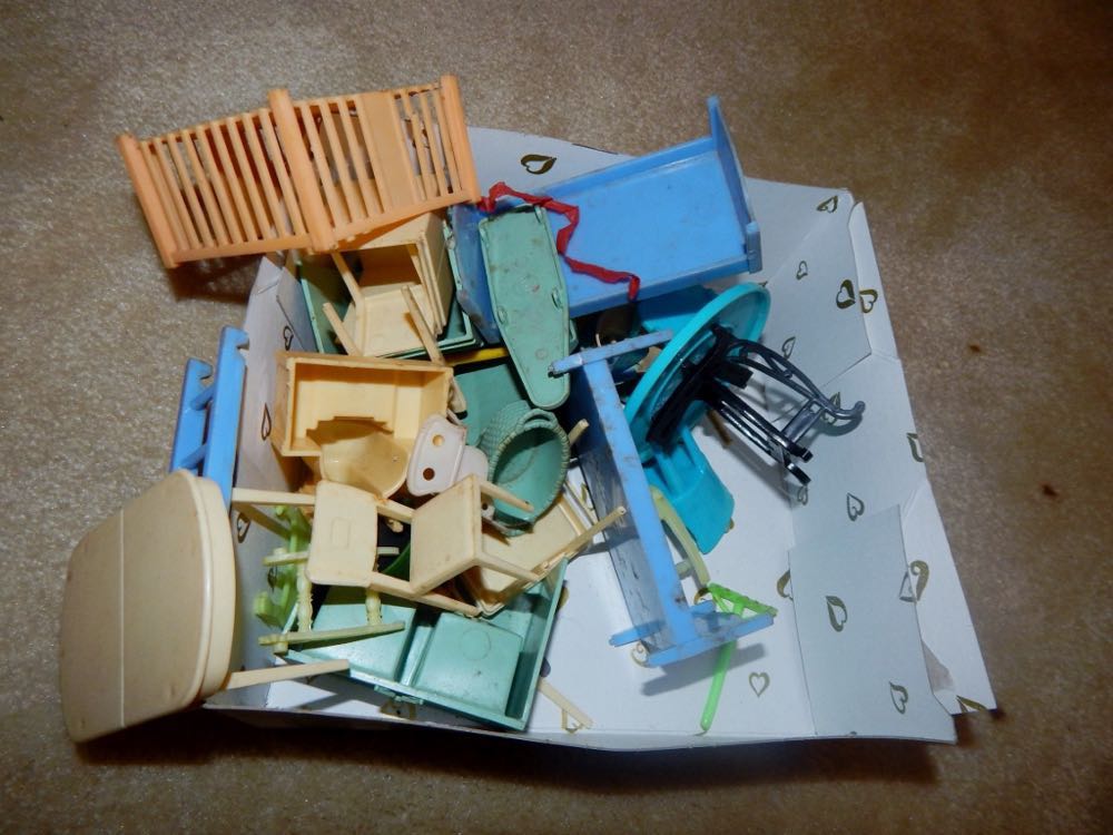 Vintage MARX Toys Tin Dollhouse with Plastic Furniture