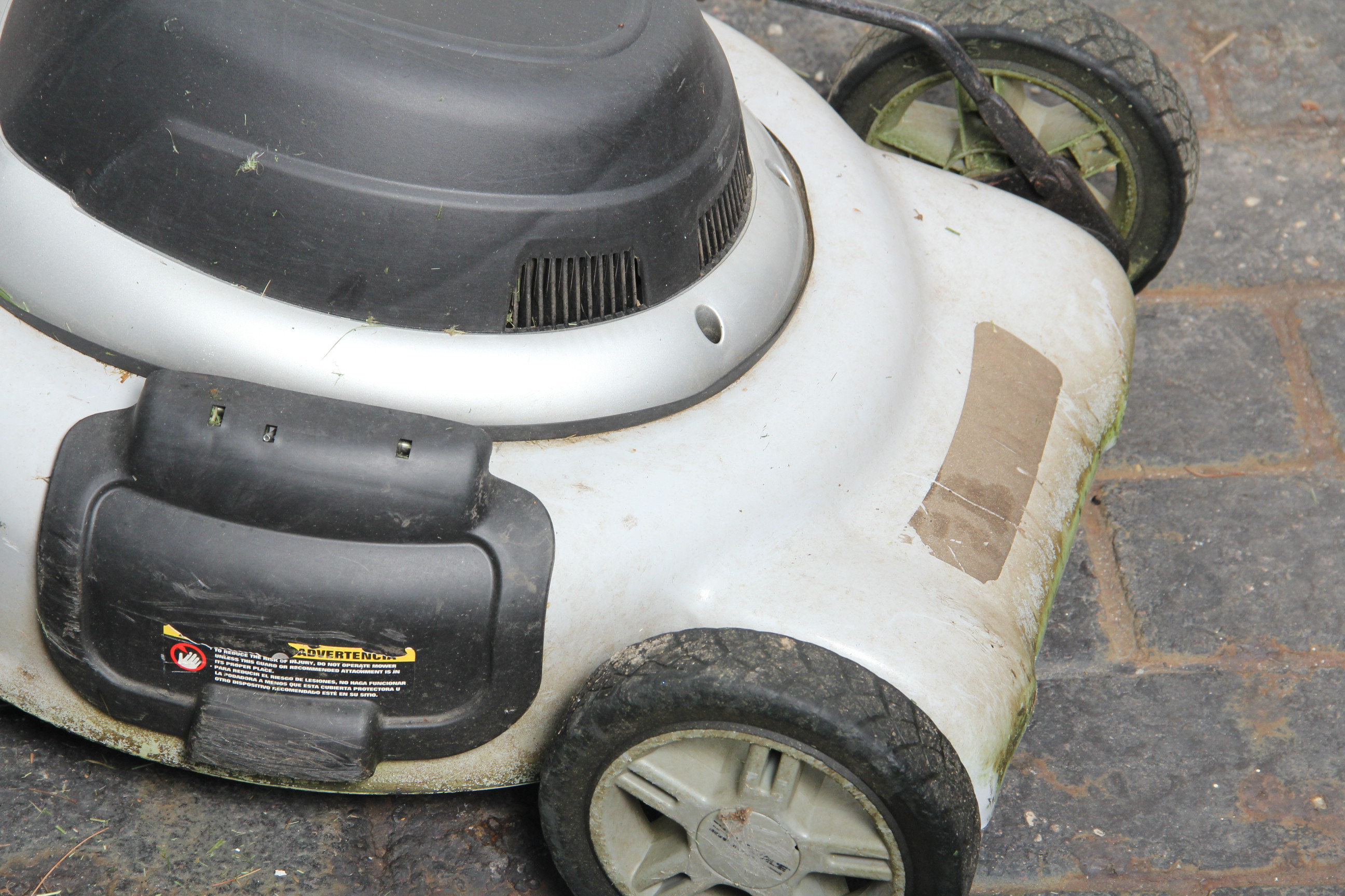 Task Force Electric Lawn Mover