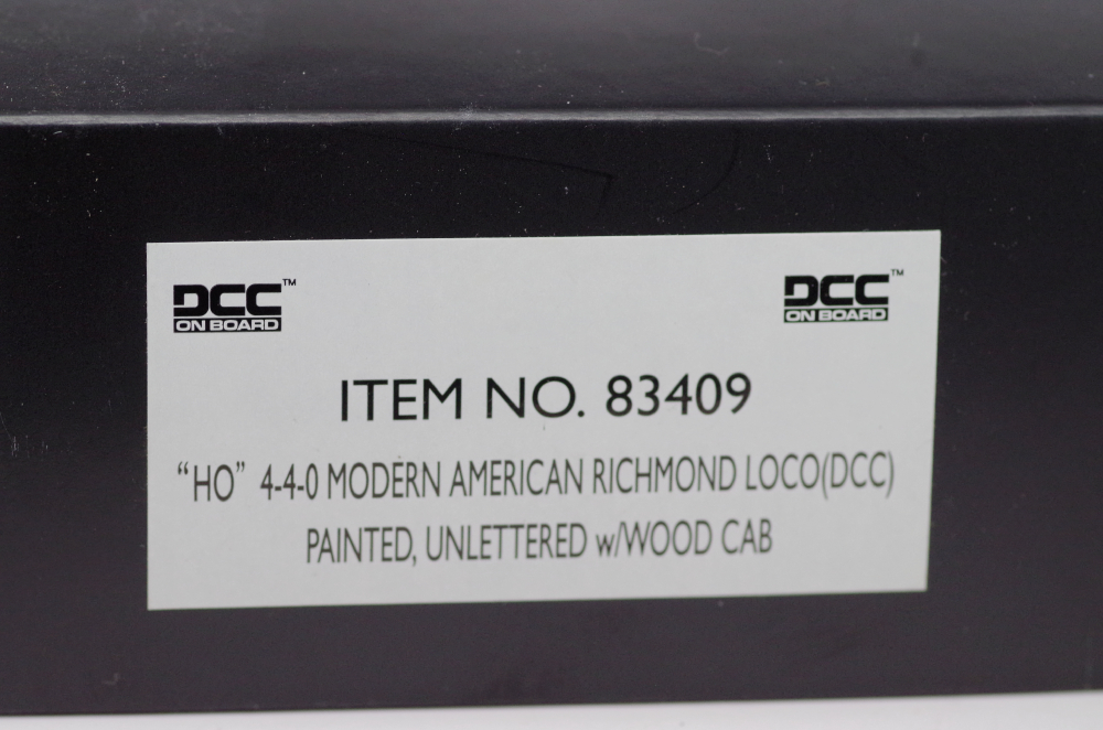 Bachmann Spectrum HO Scale 4-4-0 Modern American Richmond Locomotive