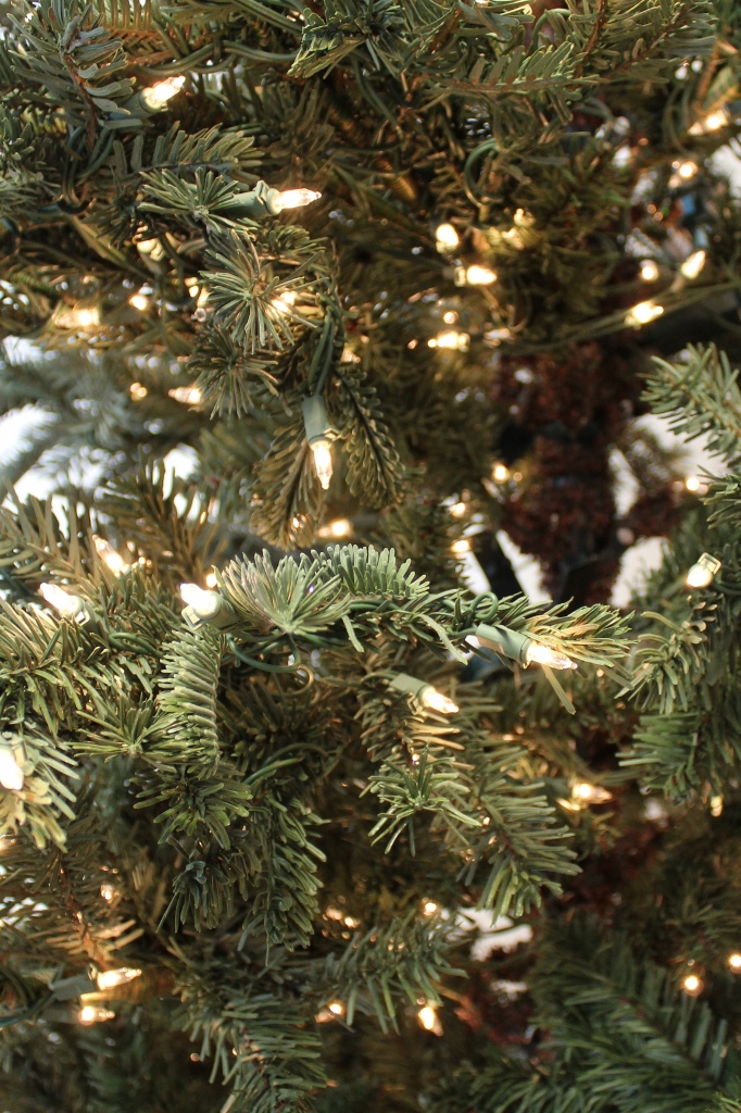 Frontgate Pre-Lit Easy Set-Up Flip Tree