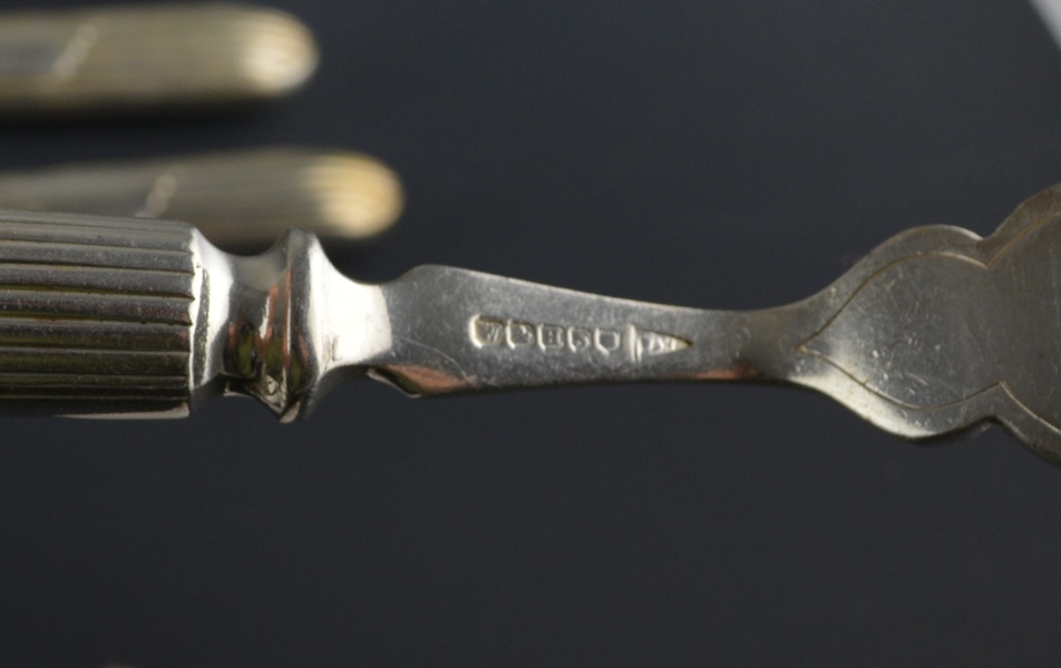 Walker & Hall Silver Plated "Reed/Shield" Fish Knives and Forks