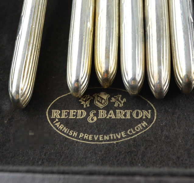 Walker & Hall Silver Plated "Reed/Shield" Fish Knives and Forks