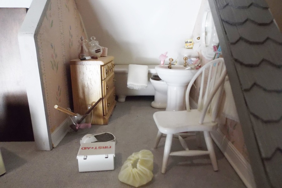 Fully Furnished Dollhouse