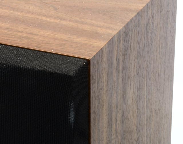 Altec Lansing 85 Bookshelf Speakers