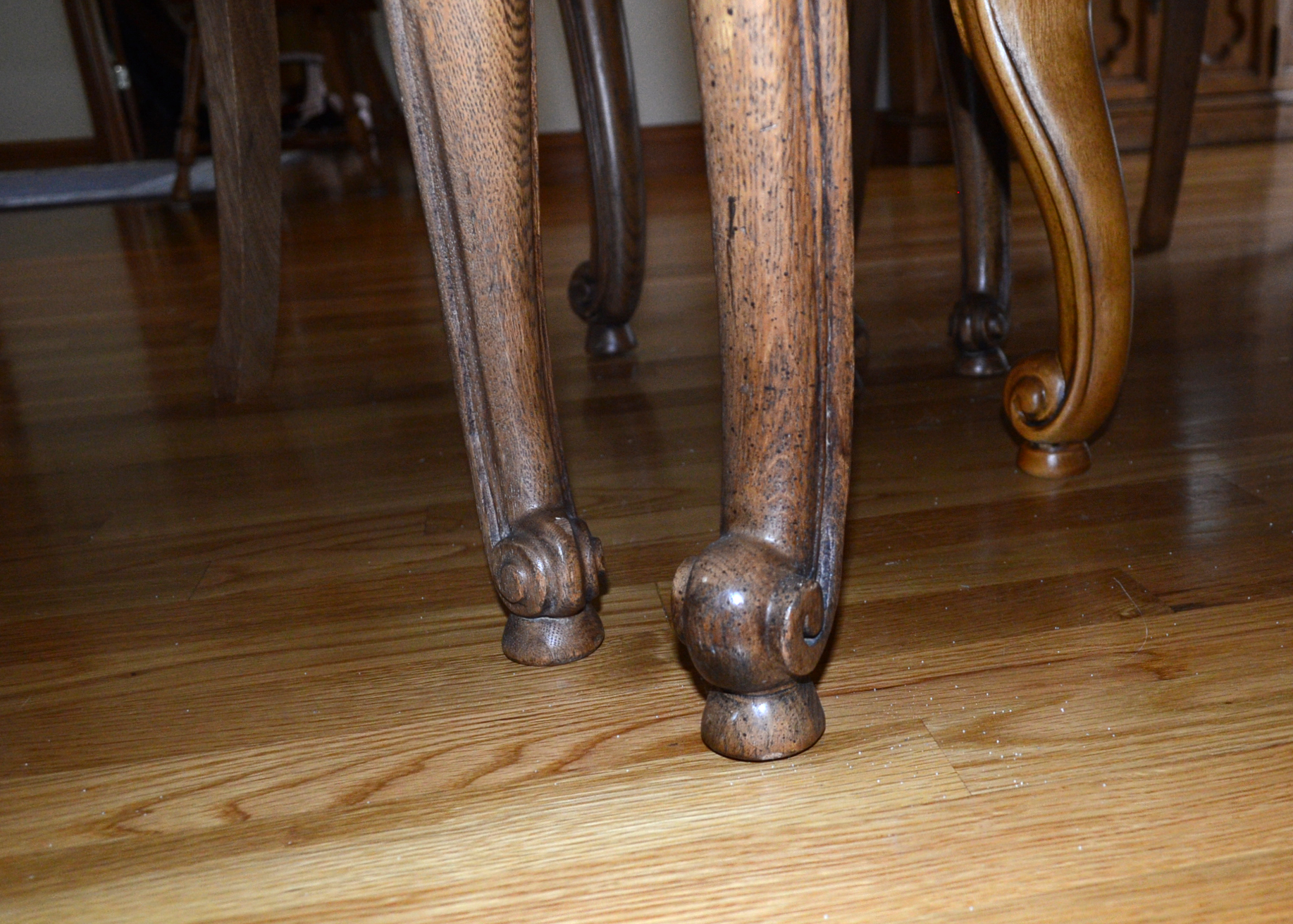 Thomasville French Provincial Style Dining Table and Chairs