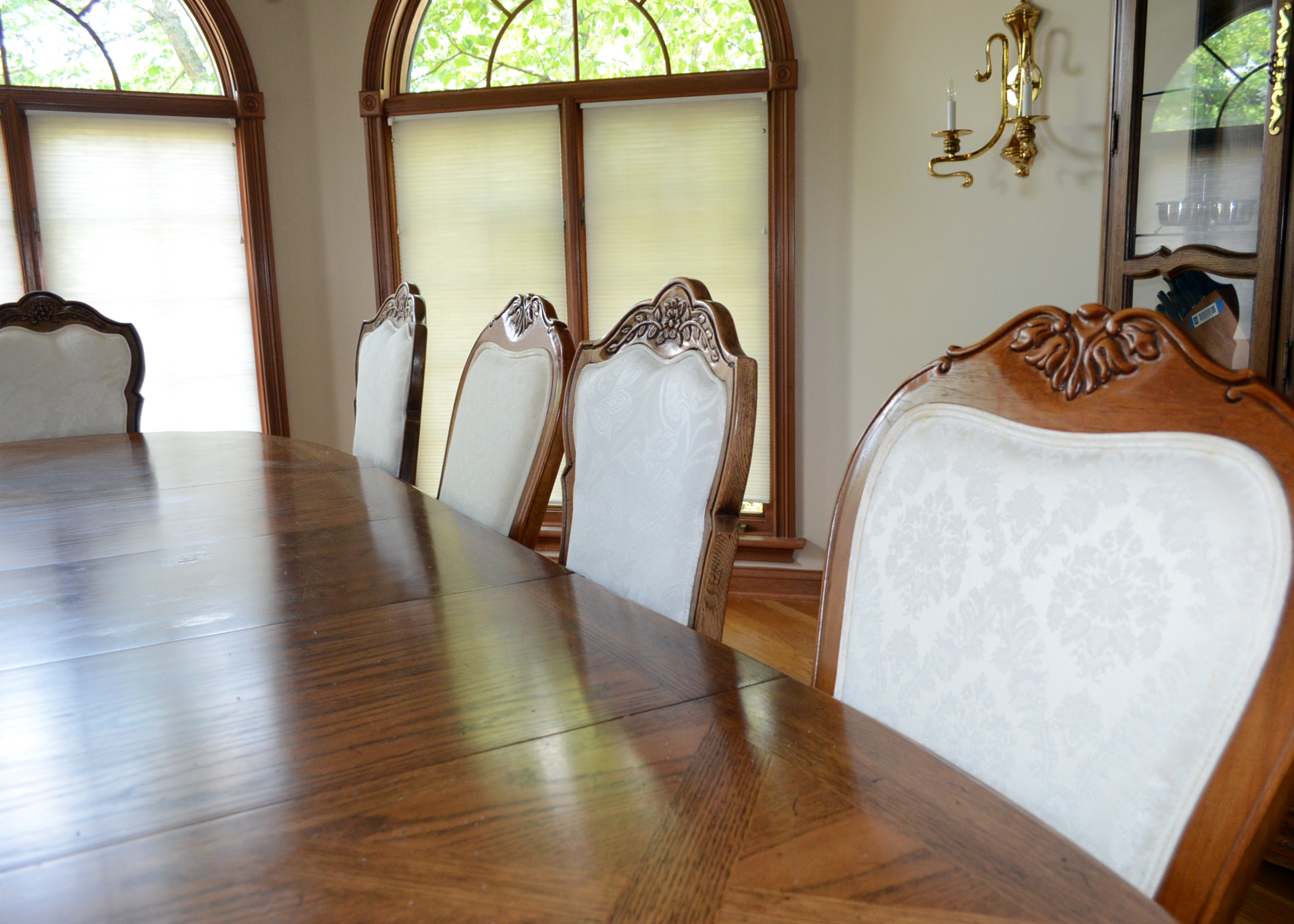 Thomasville French Provincial Style Dining Table and Chairs