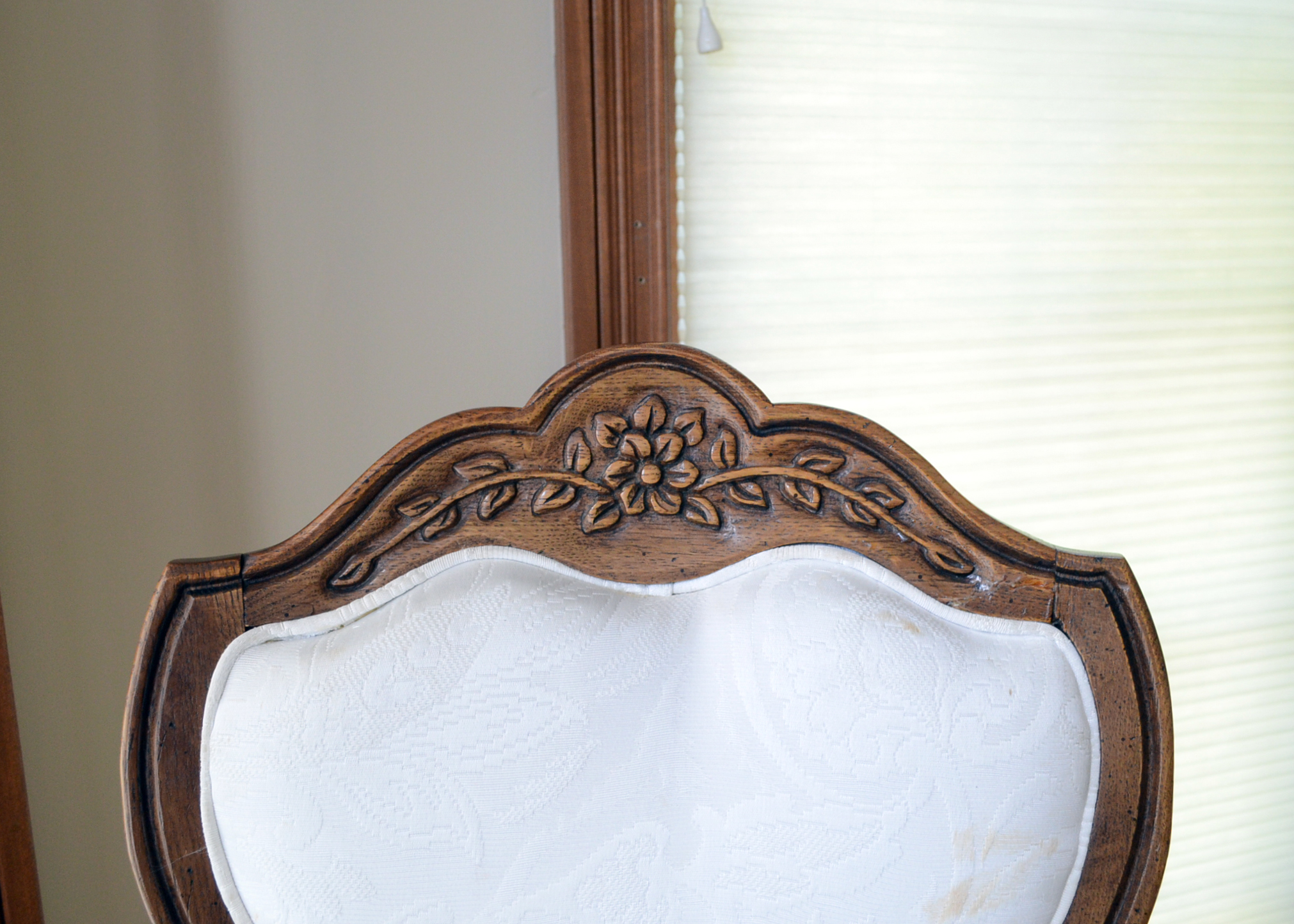 Thomasville French Provincial Style Dining Table and Chairs