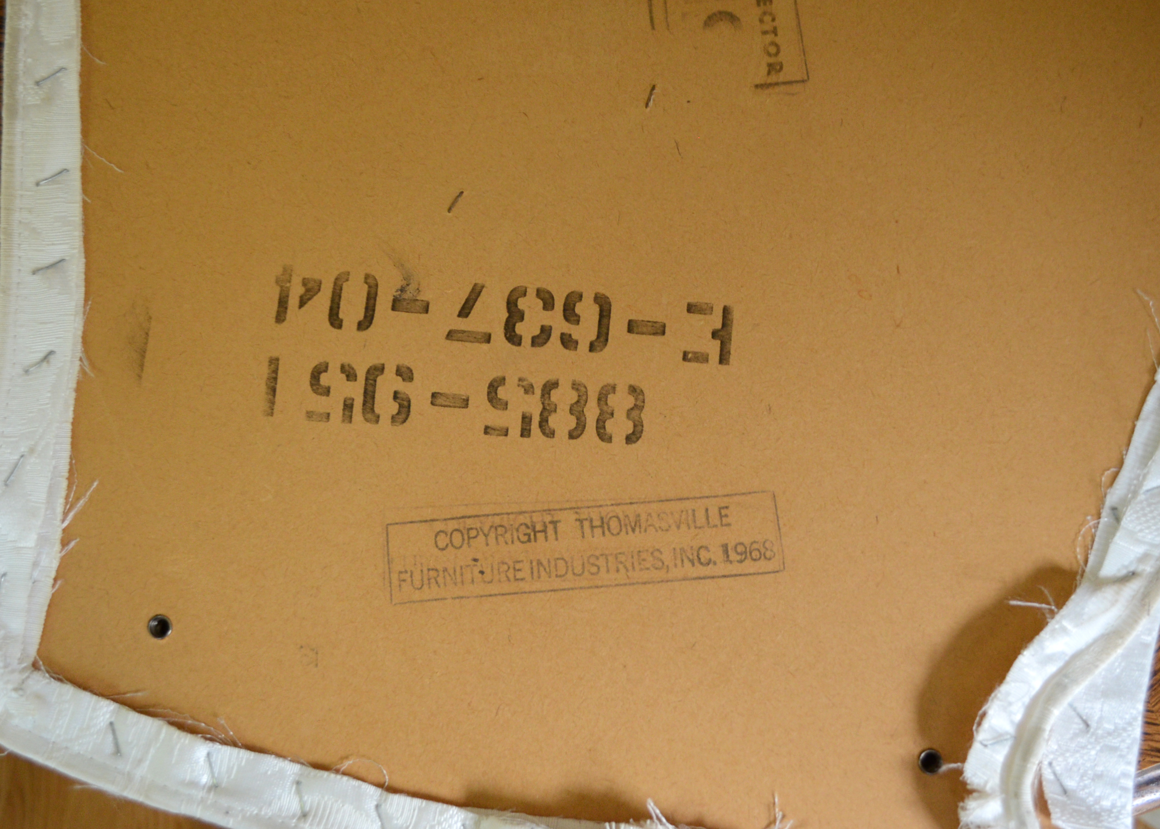 Thomasville French Provincial Style Dining Table and Chairs