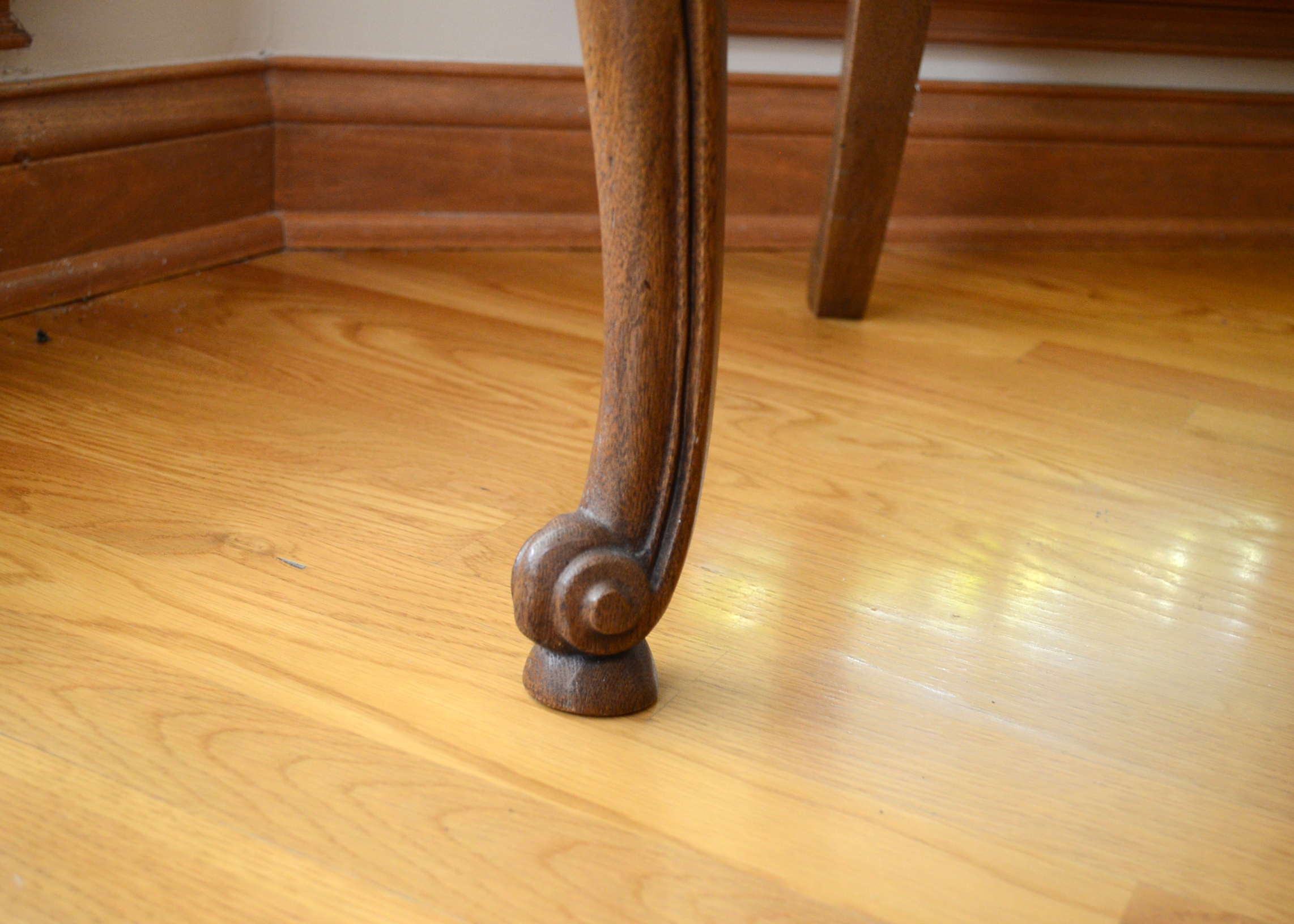 Thomasville French Provincial Style Dining Table and Chairs