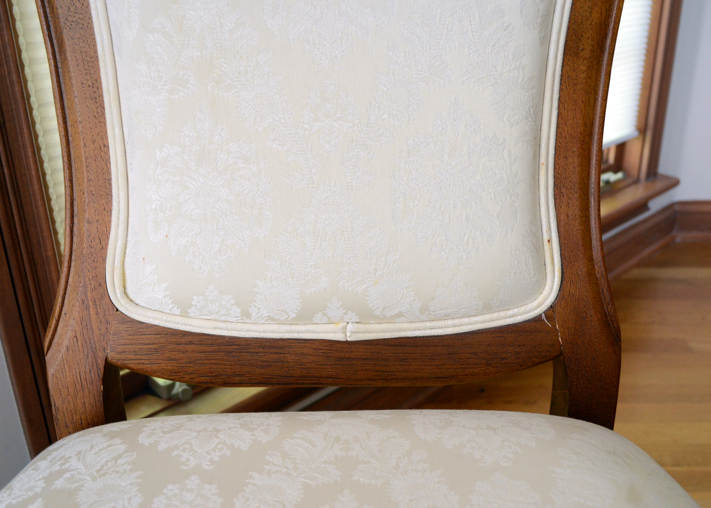 Thomasville French Provincial Style Dining Table and Chairs