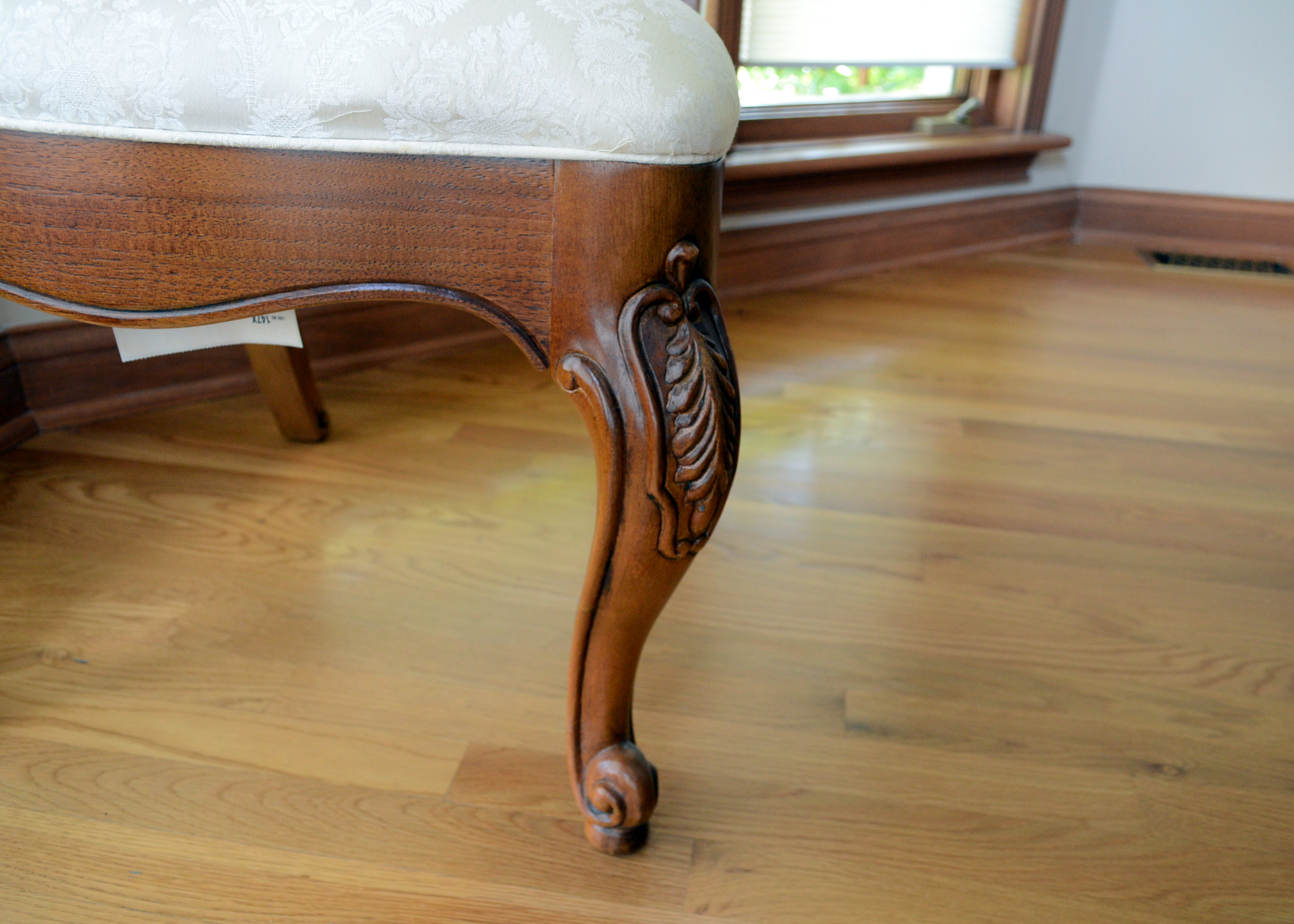 Thomasville French Provincial Style Dining Table and Chairs