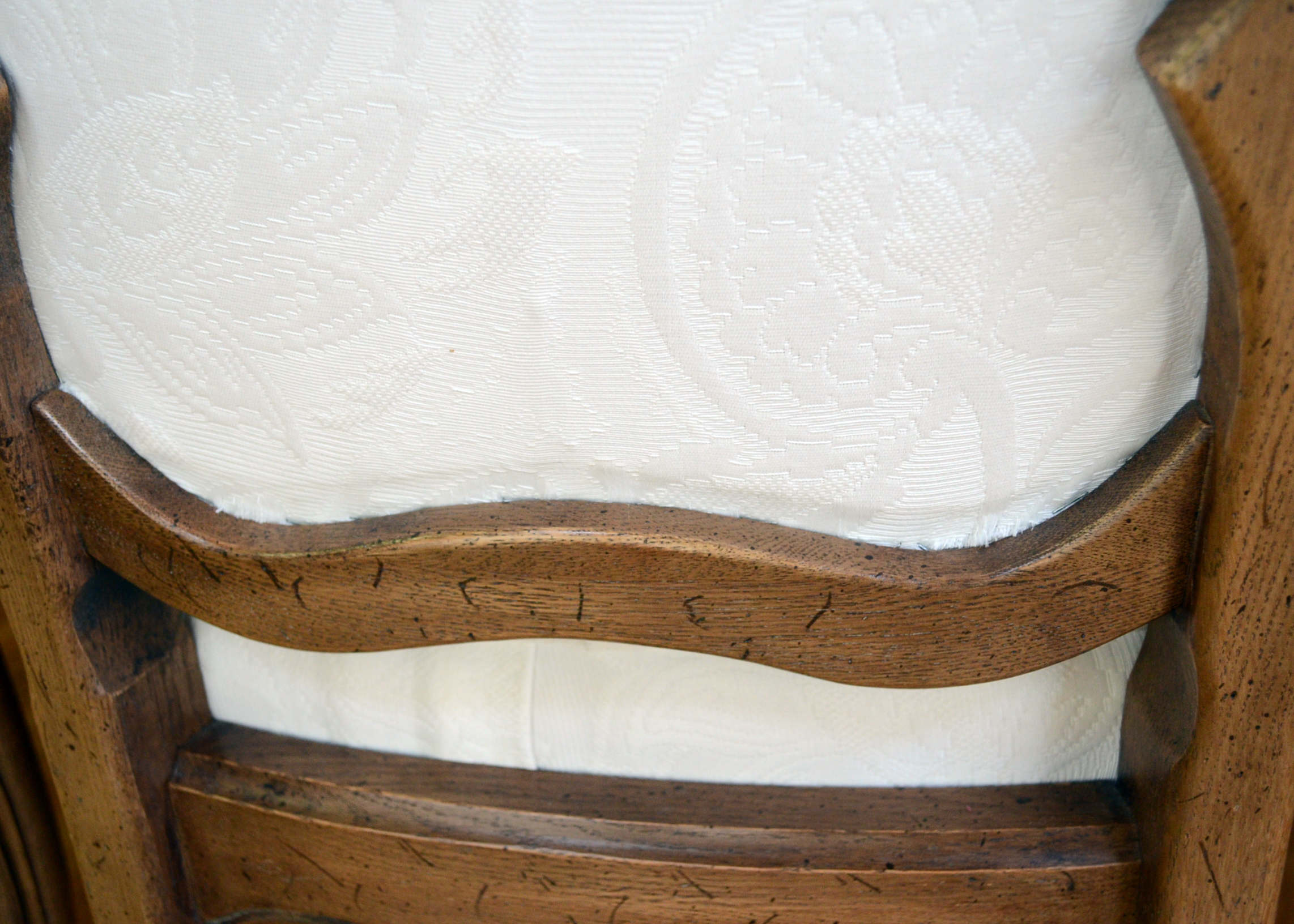 Thomasville French Provincial Style Dining Table and Chairs