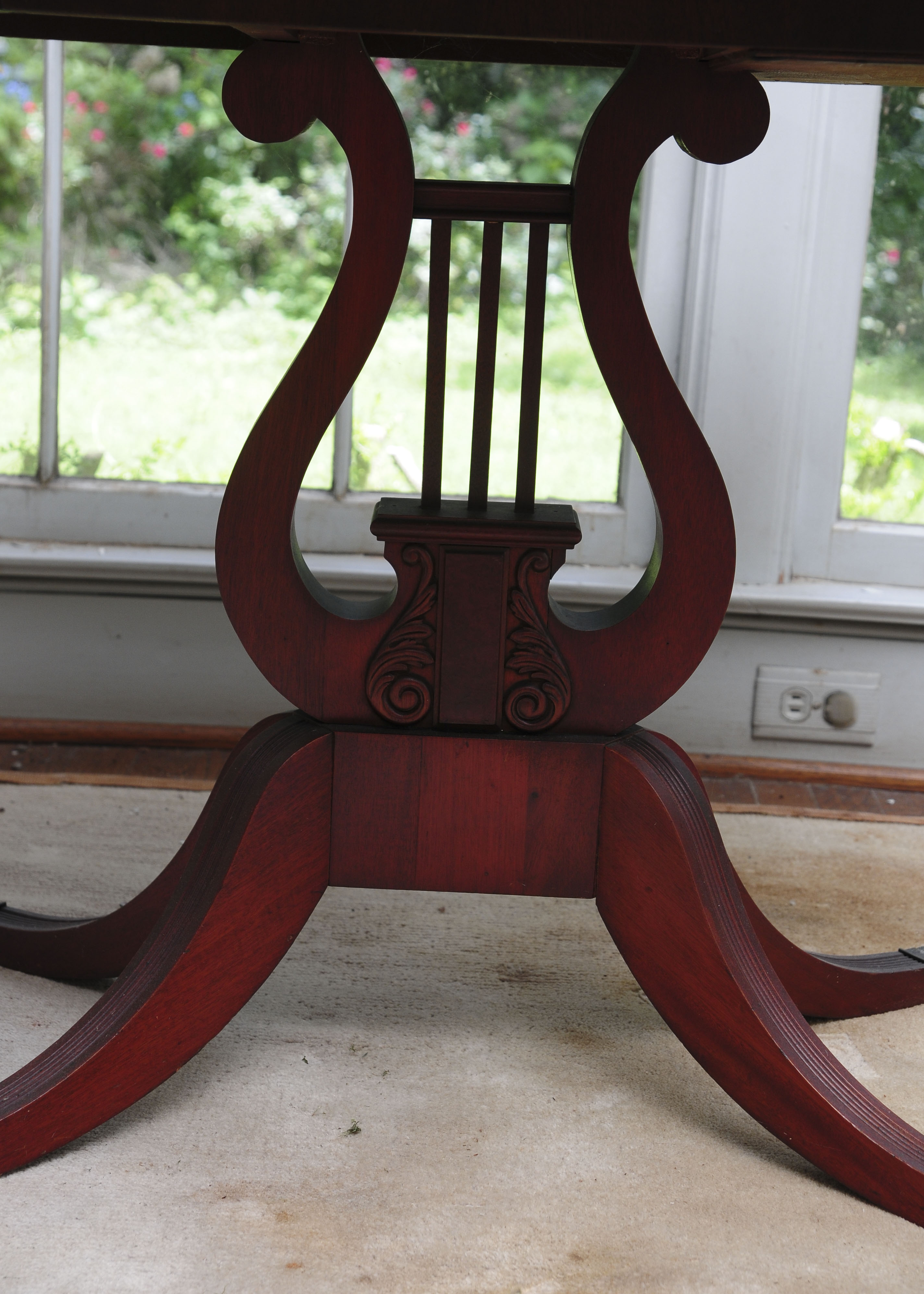 Duncan Phyfe Style Lyre Table