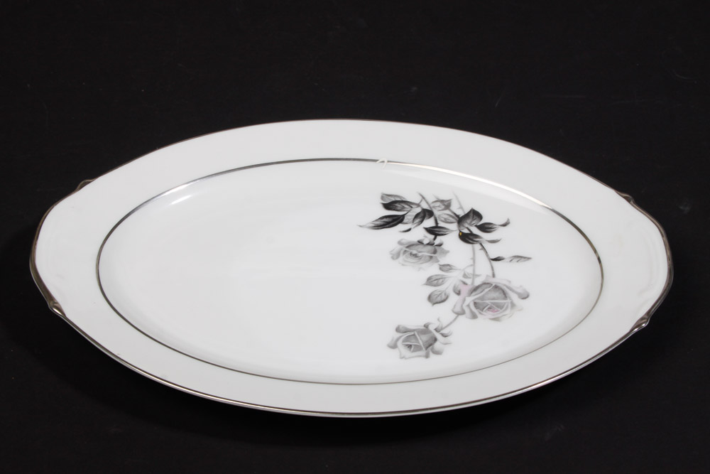 Yamaka "Nocturne" China Set