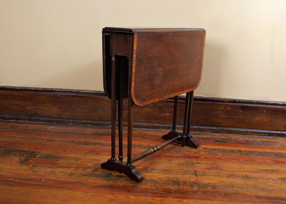 Mahogany Gate Leg Side Table